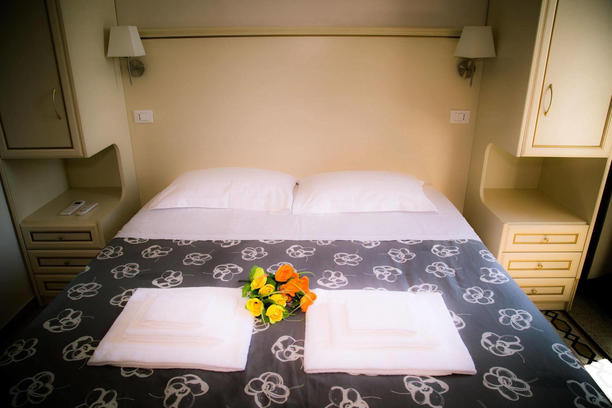 St. Peter Central Rooms B&B Roma Dış mekan fotoğraf